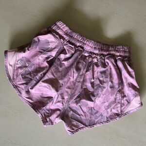 Lululemon Original Hotty Hot Low Rise 2.5”